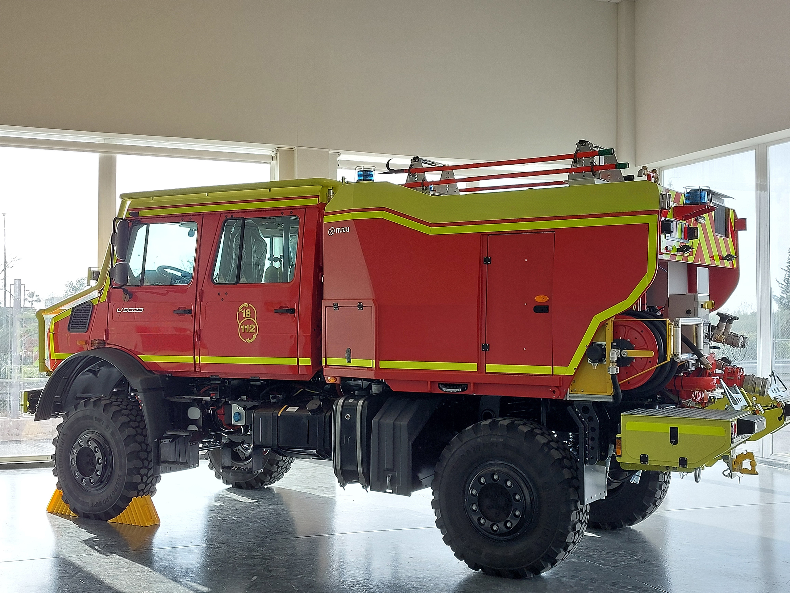 Camion Citerne Feux de Forêt Urbain (CCFU) - ITURRI - Vue 3