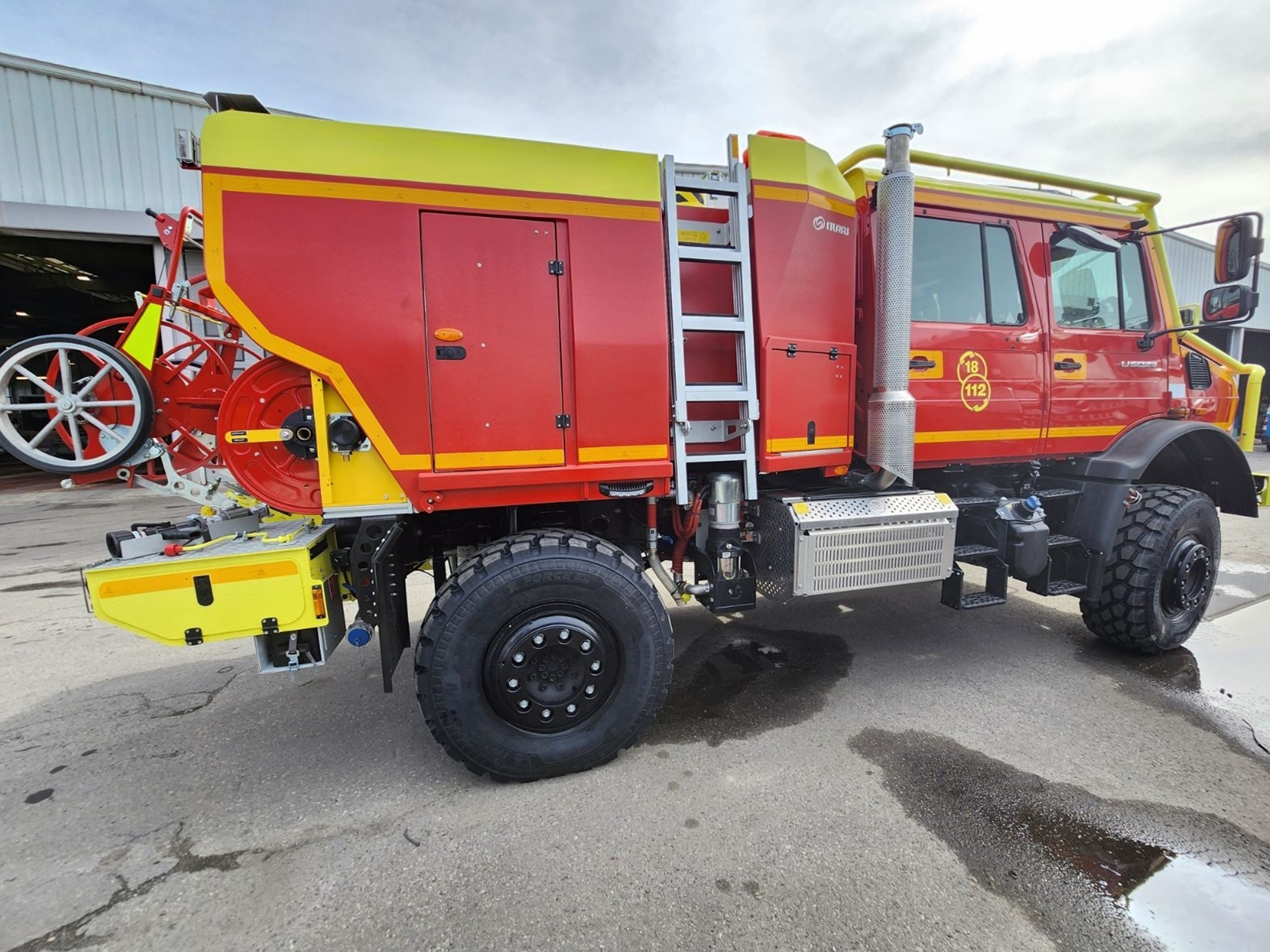 Camion Citerne Feux de Forêt Urbain (CCFU) - ITURRI - Vue 4